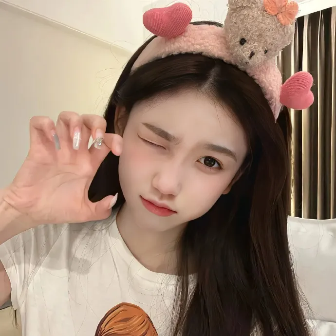 圈内老戏骨深夜密会神秘女子，长达一周内幕曝光，评论区沦陷